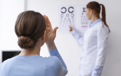Examen Visual: Más Allá de la Agudeza Visual en Óptica Dorado